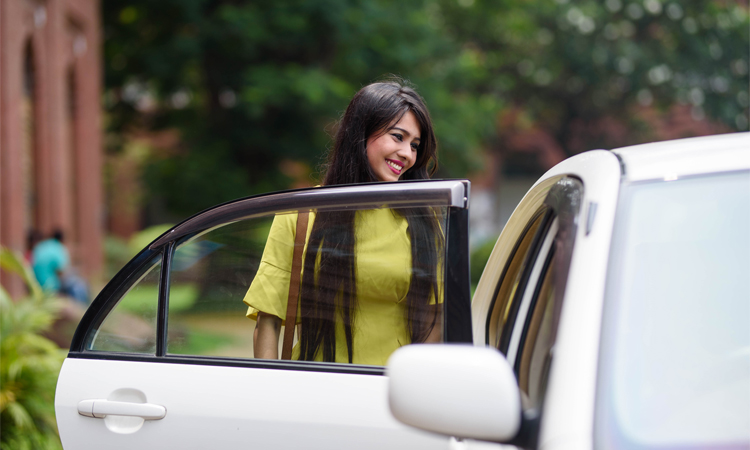 বছরের শেষ রাতে যাতায়াত হোক নিরাপদ ও দুশ্চিন্তামুক্ত বছরের শেষ রাতে যাতায়াত হোক নিরাপদ ও দুশ্চিন্তামুক্ত