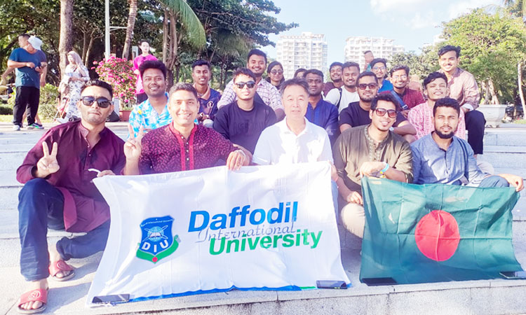 ড্যাফোডিলের ২৫ শিক্ষার্থীর চীনে এক বছরের ইন্টার্নশিপ প্লেসমেন্ট অর্জন ড্যাফোডিলের ২৫ শিক্ষার্থীর চীনে এক বছরের ইন্টার্নশিপ প্লেসমেন্ট অর্জন