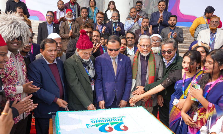 ড্যাফোডিল ইউনিভার্সিটি’র ২২তম প্রতিষ্ঠা বার্ষিকী উদযাপন ড্যাফোডিল ইউনিভার্সিটি’র ২২তম প্রতিষ্ঠা বার্ষিকী উদযাপন