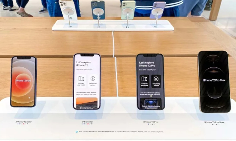 আরব আমিরাতের বাজারে মিলছে বিশেষ ছাড়ে পুরোনো মডেলের আইফোন আরব আমিরাতের বাজারে মিলছে বিশেষ ছাড়ে পুরোনো মডেলের আইফোন